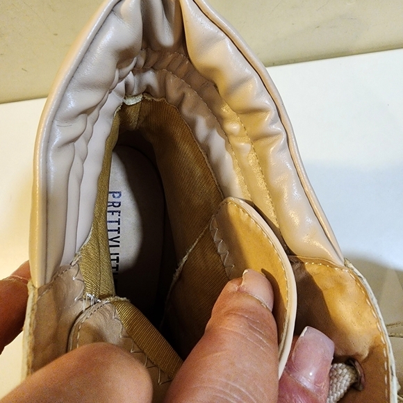 PRETTYLITTLERHING Melora Beige Lace up Heeles Booties size 8 M - Picture 4 of 14